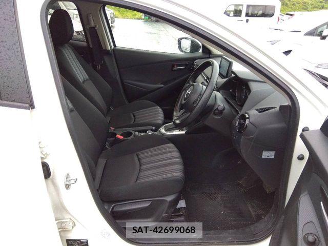 Mazda MAZDA2 2021-04 7221347-3