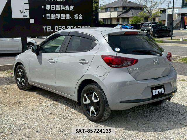 Mazda MAZDA2 2023-08 7221366-7