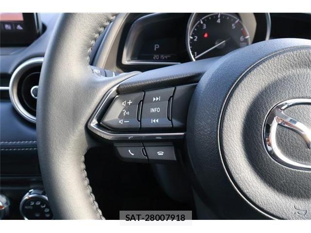 Mazda MAZDA2 2021-04 7251423-24