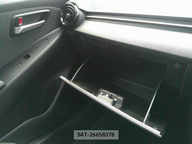 Mazda MAZDA2 2023-04 7272270-15