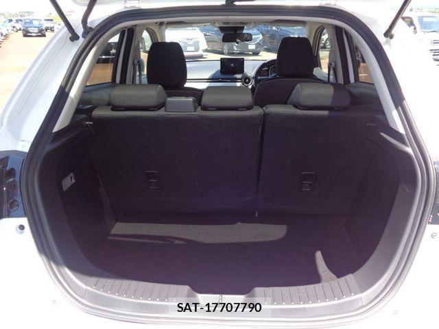 Mazda MAZDA2 2024-04 7392789-11
