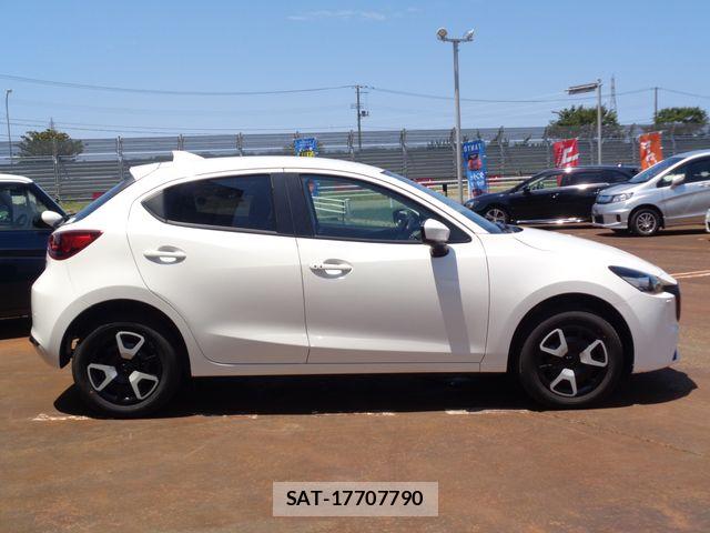 Mazda MAZDA2 2024-04 7392789-4