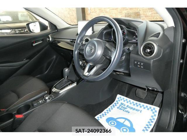 Mazda MAZDA2 2020-05 7455564-3