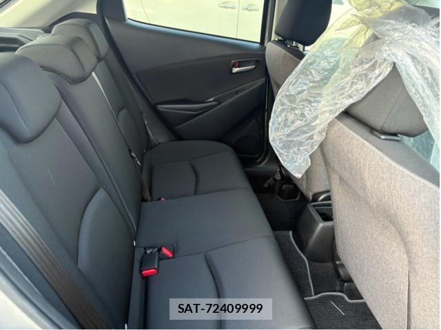 Mazda MAZDA2 2023-06 7455570-5