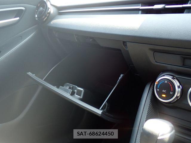 Mazda MAZDA2 2022-11 7509146-16