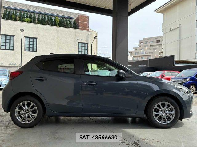 Mazda MAZDA2 2020-11 7509141-22
