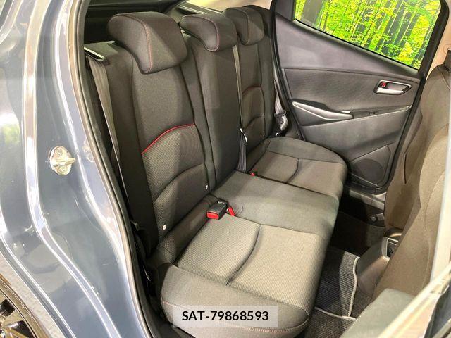 Mazda MAZDA2 2022-02 7562397-8