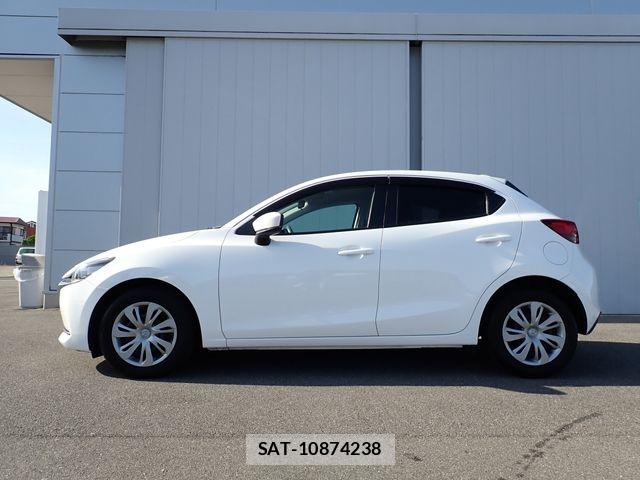 Mazda MAZDA2 2021-04 7617874-17