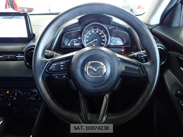 Mazda MAZDA2 2021-04 7617874-4
