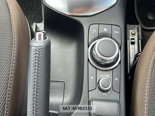 Mazda MAZDA2 2022-07 7617871-17