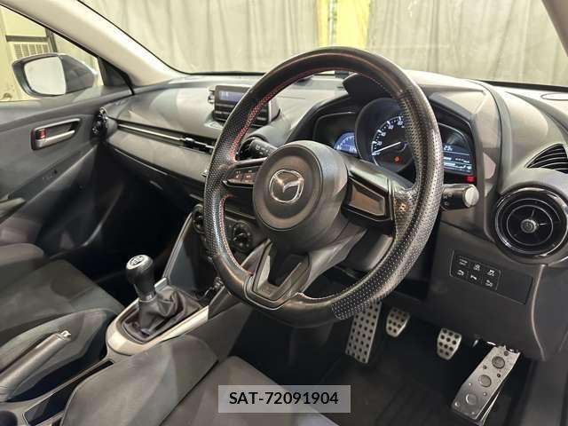 Mazda MAZDA2 2019-10 7725351-9