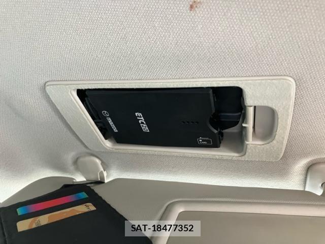 Mazda MAZDA2 2019-09 7725354-21