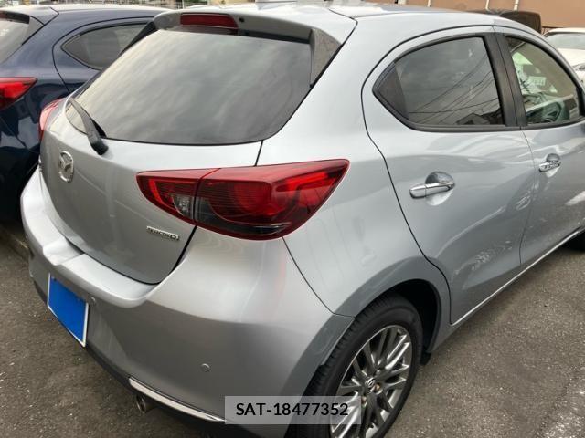 Mazda MAZDA2 2019-09 7725354-4