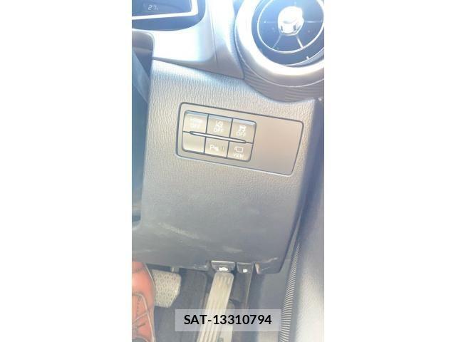 Mazda MAZDA2 2019-10 7725352-12
