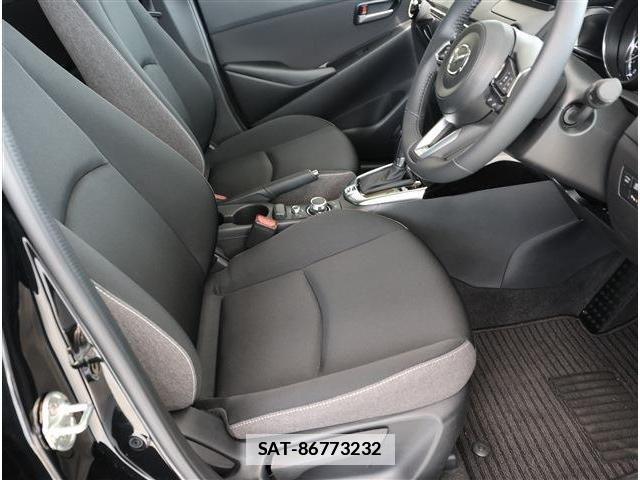 Mazda MAZDA2 2026-01 7786771-16