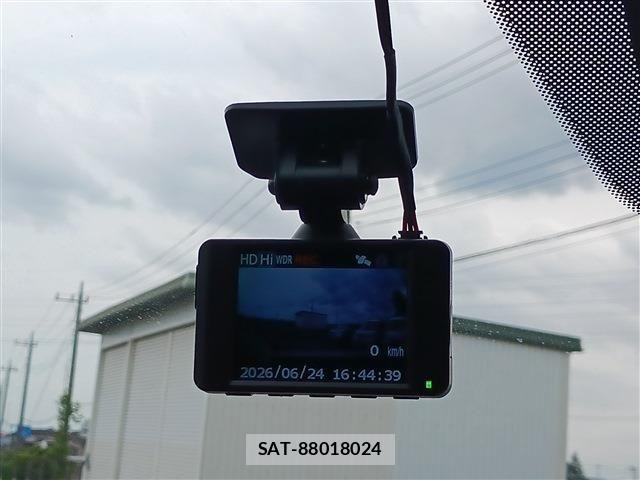 Mazda MAZDA2 2021-05 7877571-3