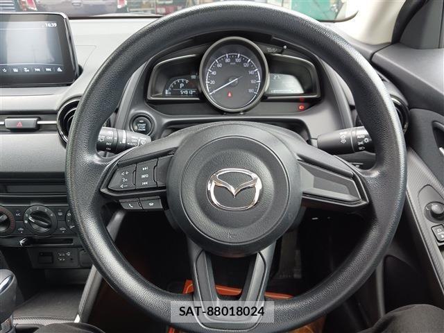 Mazda MAZDA2 2021-05 7877571-4