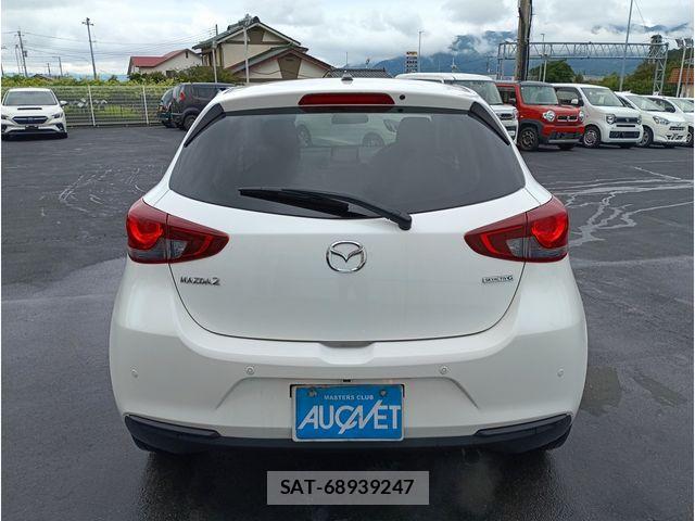 Mazda MAZDA2 2021-06 7877572-4