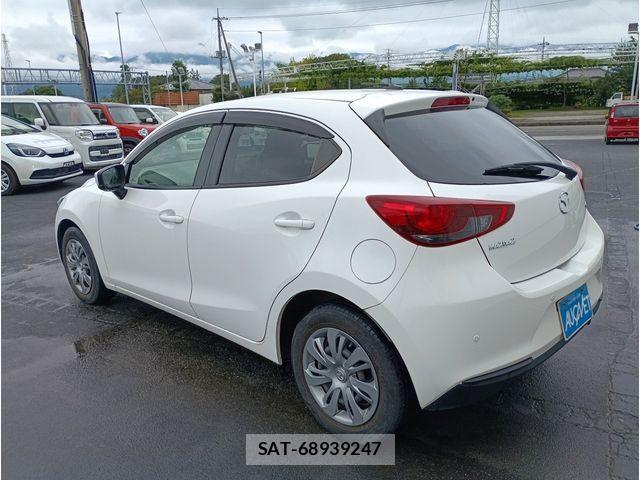 Mazda MAZDA2 2021-06 7877572-5