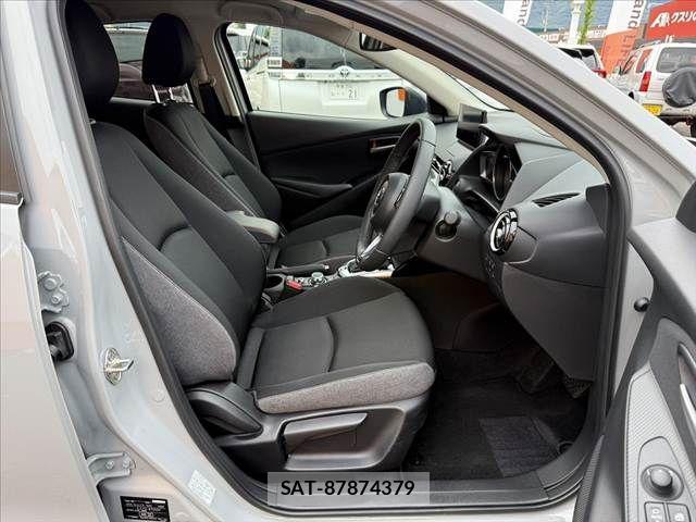 Mazda MAZDA2 2025-06 7877567-15