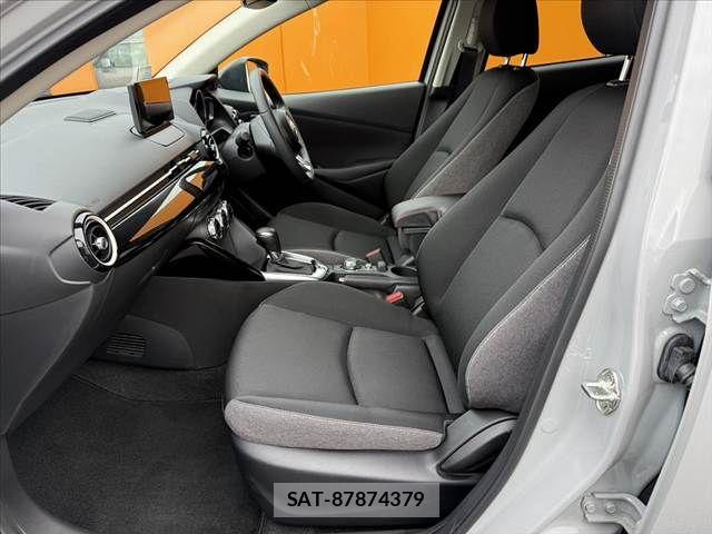 Mazda MAZDA2 2025-06 7877567-16