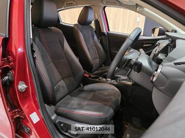 Mazda MAZDA2 2023-11 7877566-8