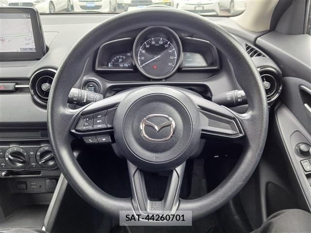Mazda MAZDA2 2021-06 7877573-4