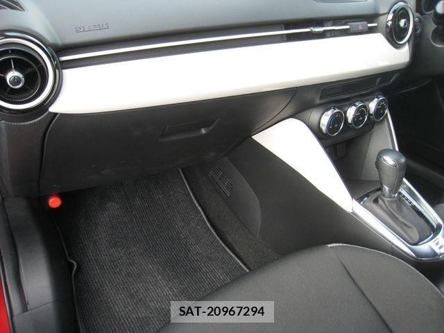 Mazda MAZDA2 2023-05 7962516-23