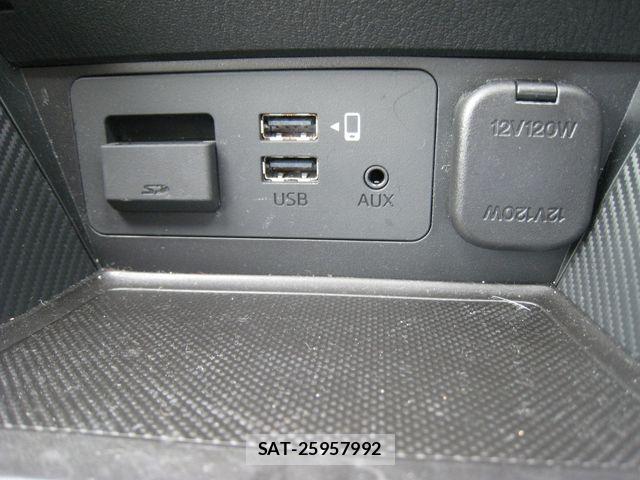 Mazda MAZDA2 2020-01 7962518-24