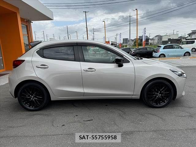 Mazda MAZDA2 2022-03 7979840-10