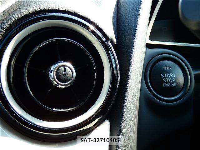 Mazda MAZDA2 2025-03 8036582-14
