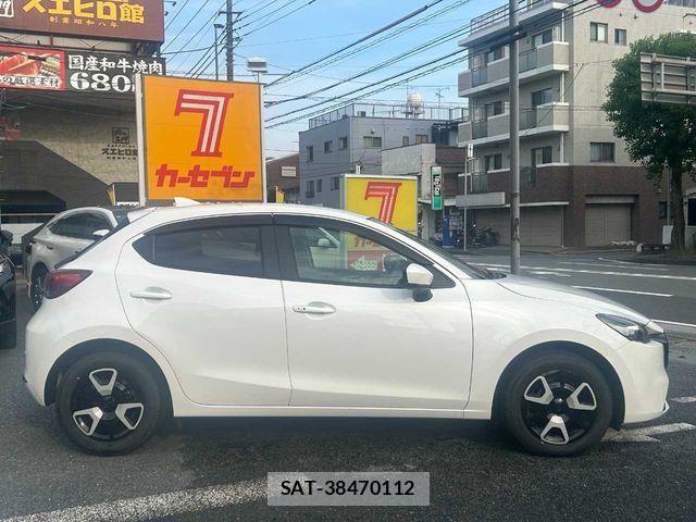 Mazda MAZDA2 2025-10 8074463-24
