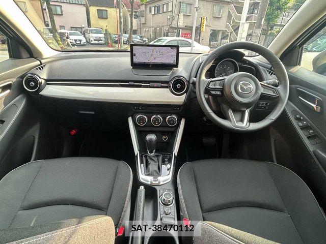 Mazda MAZDA2 2025-10 8074463-3