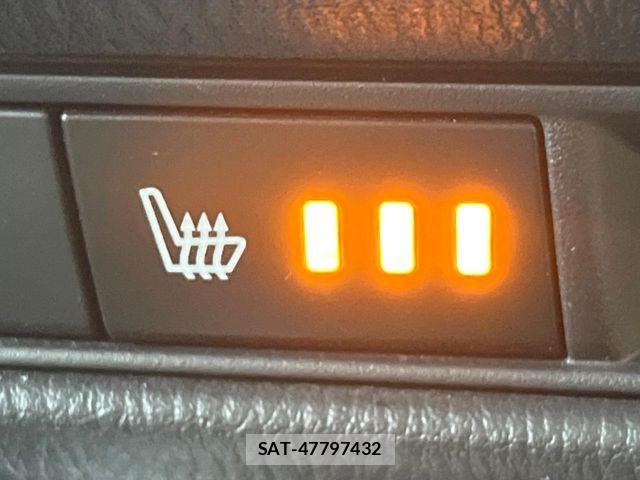 Mazda MAZDA2 2019-11 8074467-6