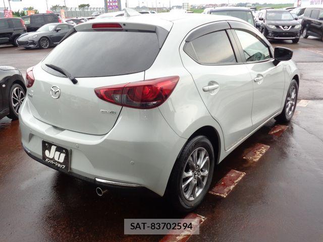 Mazda MAZDA2 2019-09 8074465-2