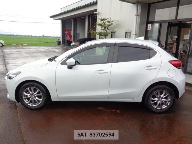 Mazda MAZDA2 2019-09 8074465-5