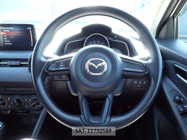 Mazda MAZDA2 2021-04 8074462-11