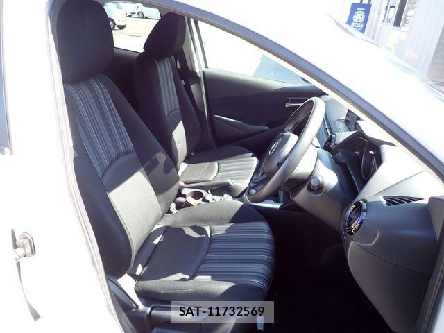 Mazda MAZDA2 2021-04 8074462-15