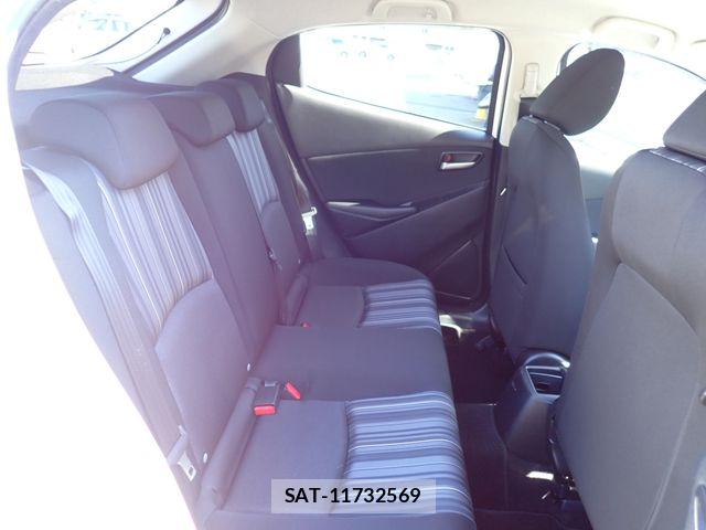 Mazda MAZDA2 2021-04 8074462-16