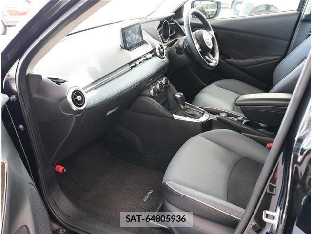Mazda MAZDA2 2021-01 8100284-17
