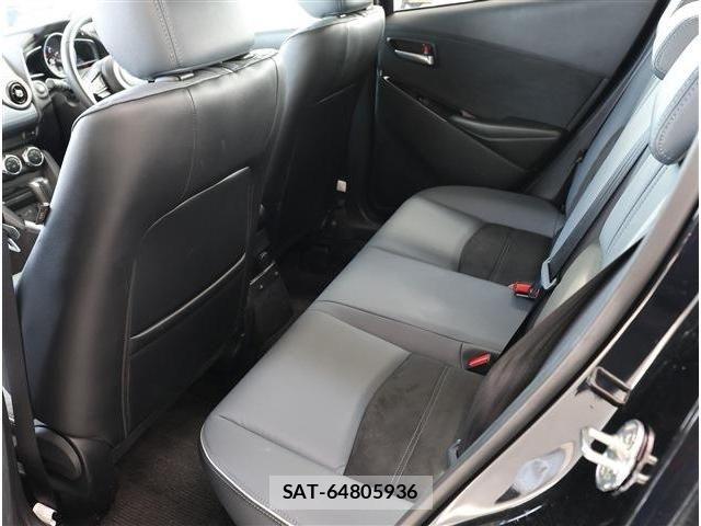 Mazda MAZDA2 2021-01 8100284-18