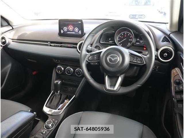 Mazda MAZDA2 2021-01 8100284-1