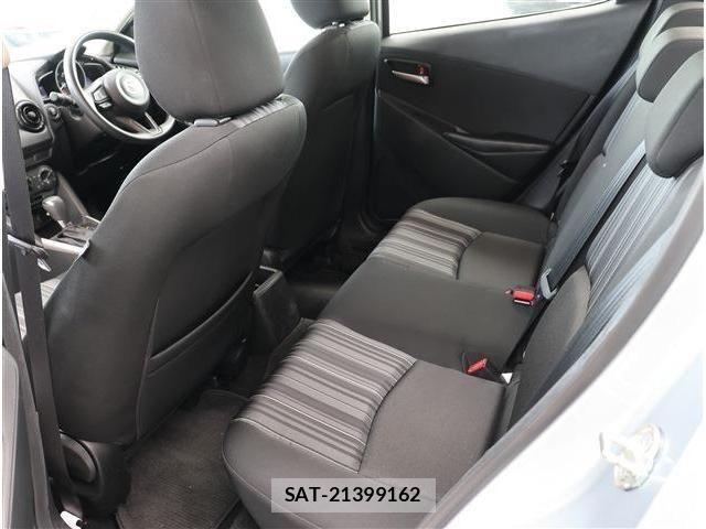 Mazda MAZDA2 2020-10 8100286-15