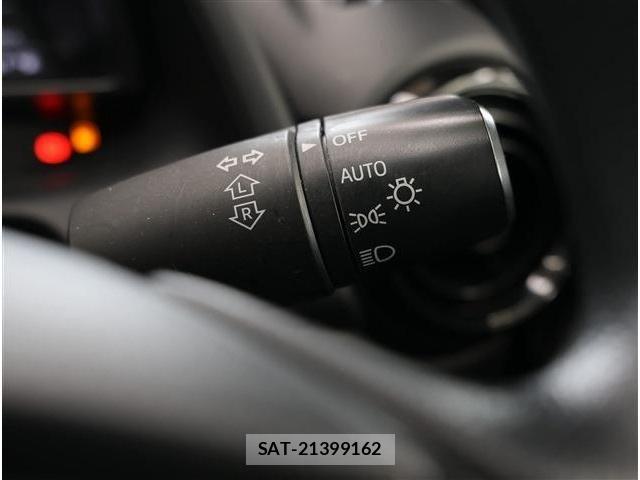 Mazda MAZDA2 2020-10 8100286-28