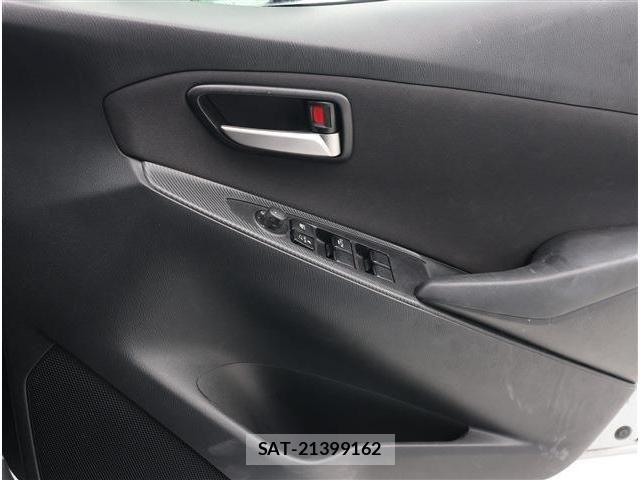 Mazda MAZDA2 2020-10 8100286-4