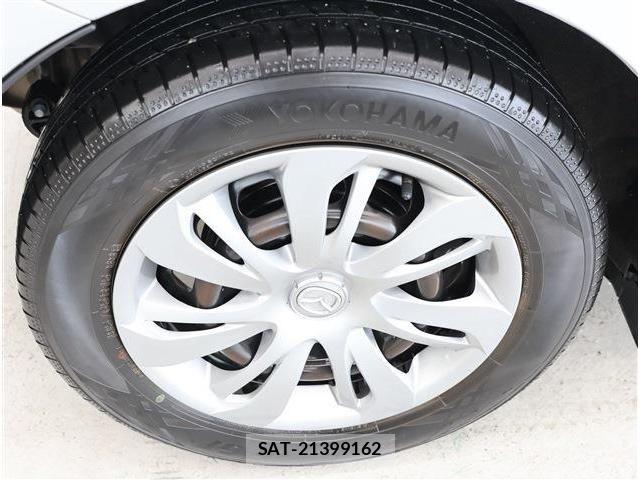 Mazda MAZDA2 2020-10 8100286-7