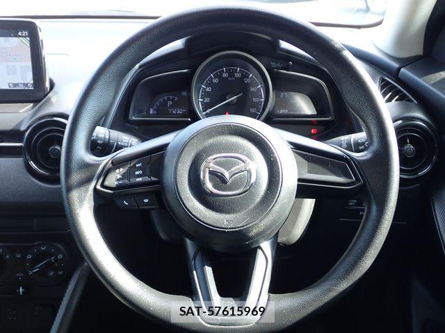 Mazda MAZDA2 2021-05 8158737-4