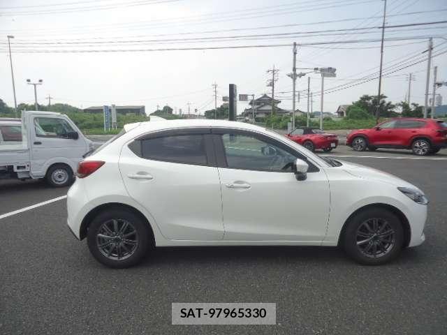 Mazda MAZDA2 2020-11 8208554-10