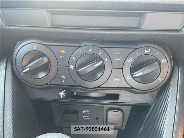 Mazda MAZDA2 2025-04 8208552-11