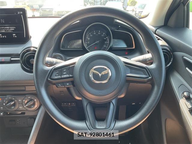 Mazda MAZDA2 2025-04 8208552-17